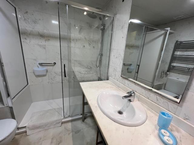 Apartamentos City Beach Барселона Екстериор снимка